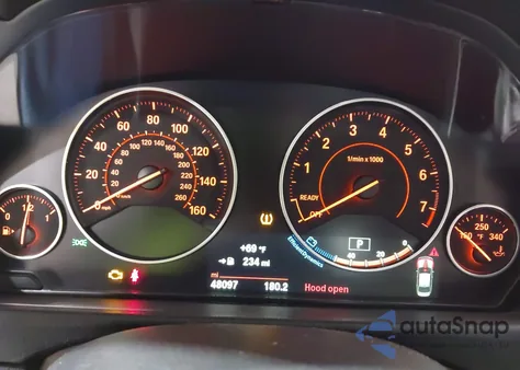 2017 BMW 330 Xi из США, поврежденный, VIN WBA8D9G58HNT90807